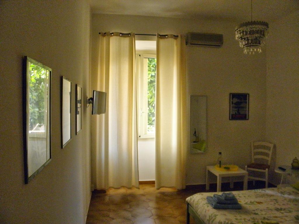 Alfieri B&B Cagliari Szoba fotó